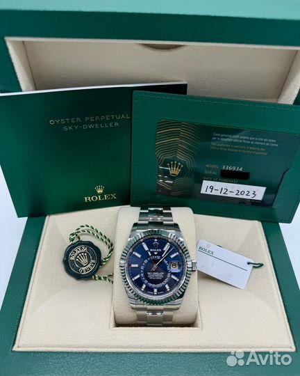 Часы Rolex sky dweller blue dial