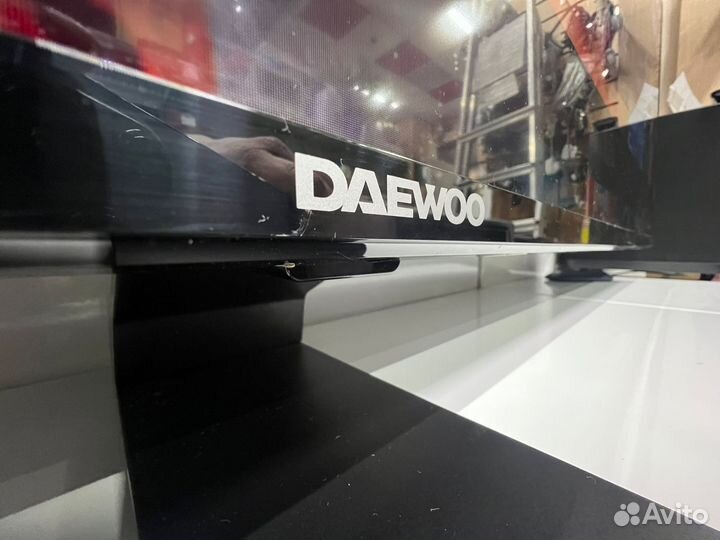 Огромный 165см Смарт 4К тв Daewoo