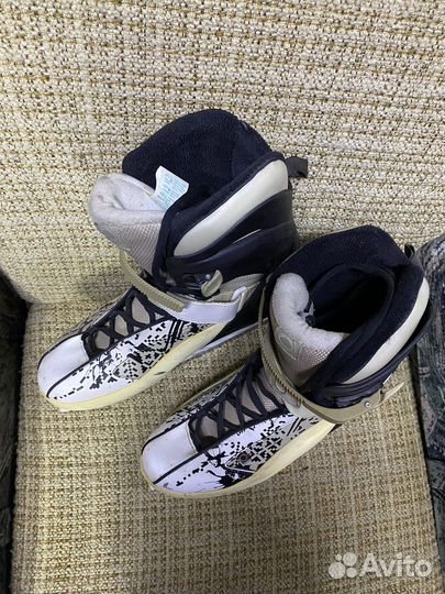 Коньки хоккейные