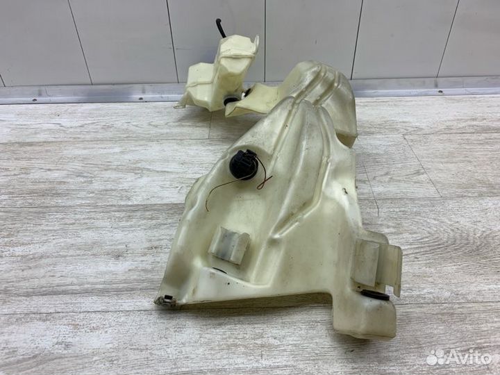 Бачок омывателя Audi A4 универсал ALT 2006