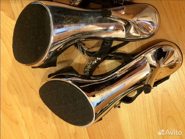 Продаю туфли