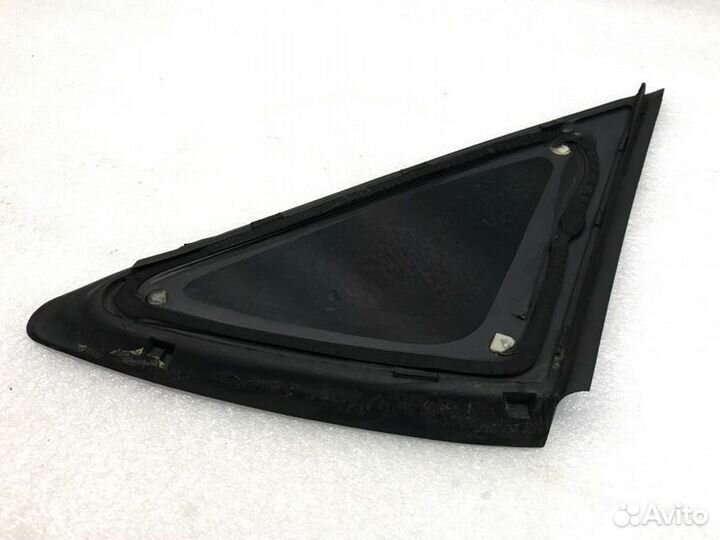 Форточка задняя левая Ford Mondeo седан 2.3 2010