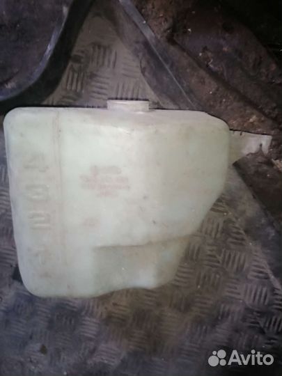 Бачок стеклоомывателя volkswagen passat b4