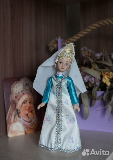 Кукла в свадебном костюме Псковской губернии