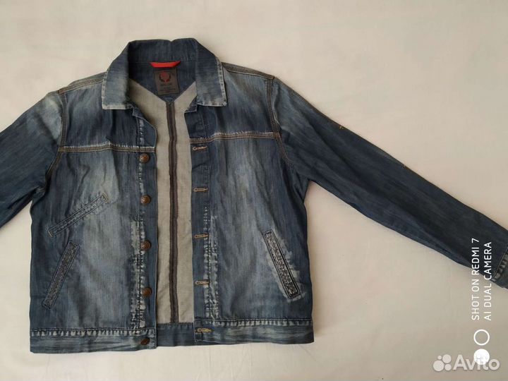 Джинсовая куртка 