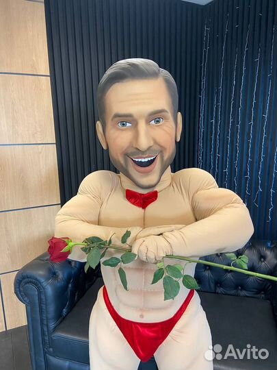 Артур Пирожков стриптиз, ростовая кукла