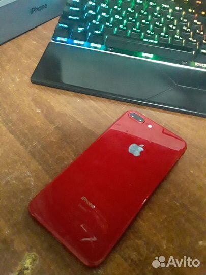 iPhone 8 Plus, 64 ГБ