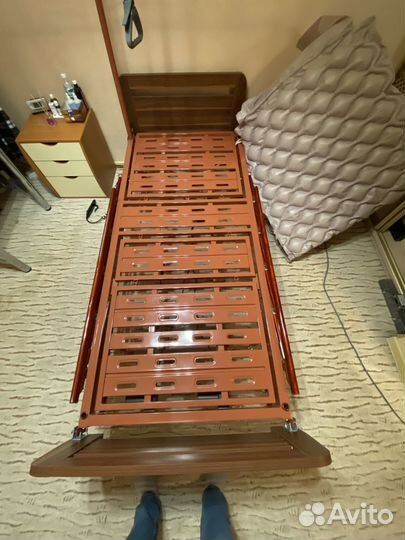 Кровать для лежачих больных с электроприводом