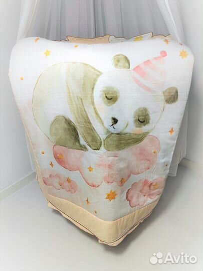 Комплект в детскую кроватку с бортиками