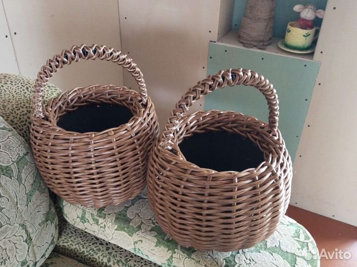 Плетение из ротанга кашпо