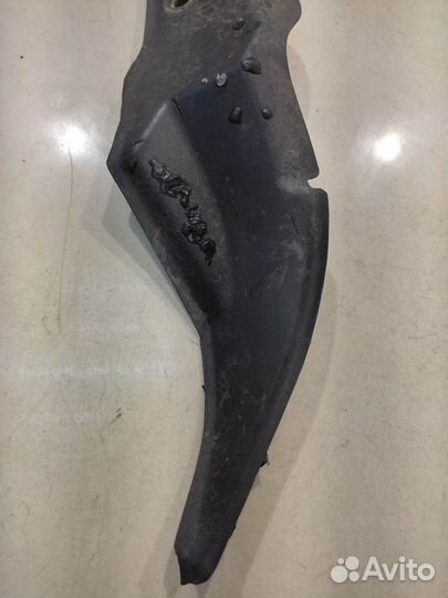 Молдинг лобового стекла (правый)