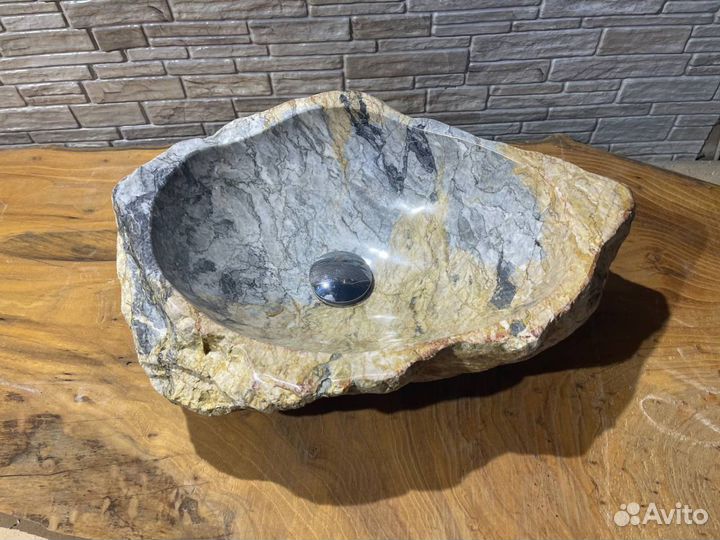 Раковина из натурального камня