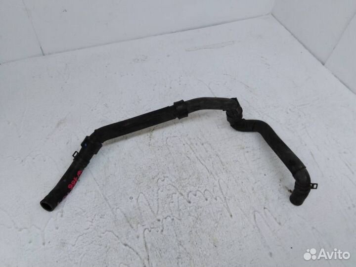 Патрубок системы охлаждения