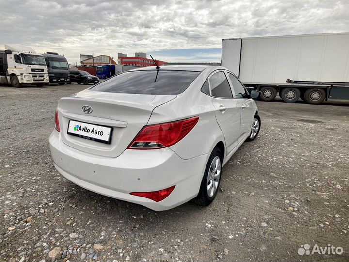 Hyundai Solaris 1.4 AT, 2014, 145 000 км