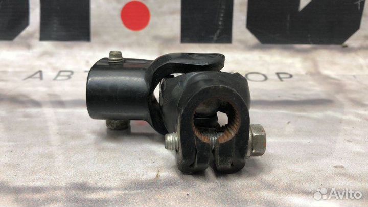 Карданчик рулевой колонки передний Infiniti Fx50