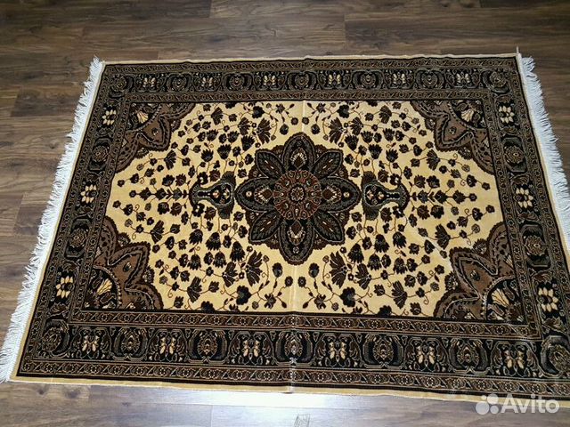 Покрывало(новое) на кровать или диван