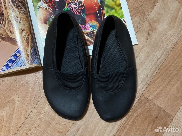 Чешки белые и черные