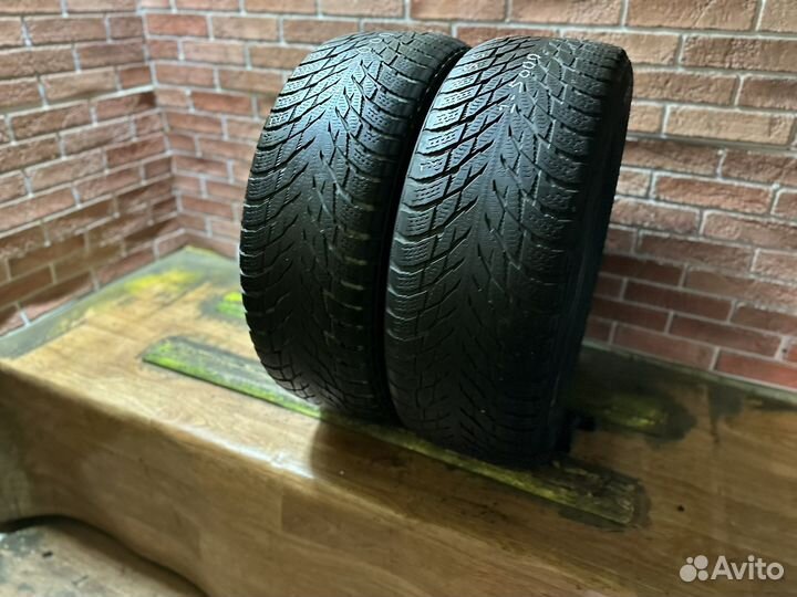 Nokian Tyres Hakkapeliitta R3 215/55 R17 98R