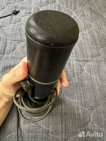 Микрофон Razer seiren elite