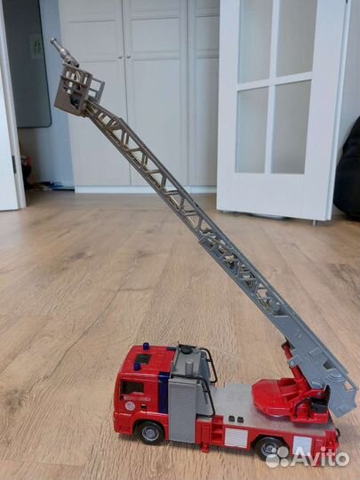 Машина пожарная с водяным насосом