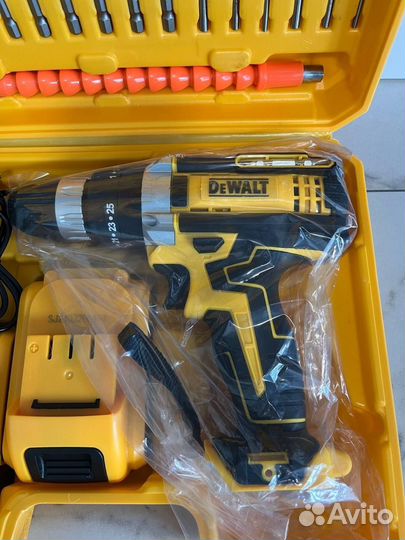 Шуруповерт DeWalt 21V