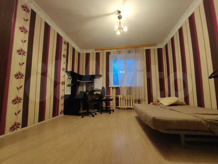 3-к. квартира, 80 м², 2/3 эт.