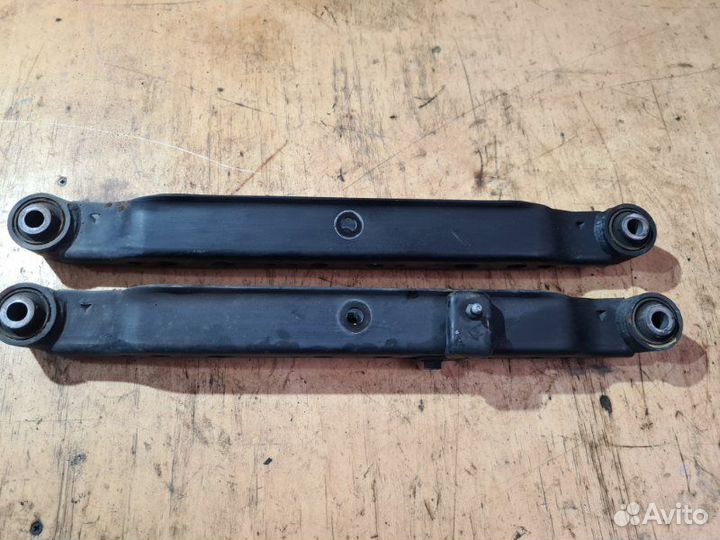 Рычаг поперечный Renault Koleos 2010