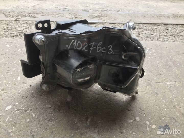 Фара противотуманная правая, Toyota land Cruiser