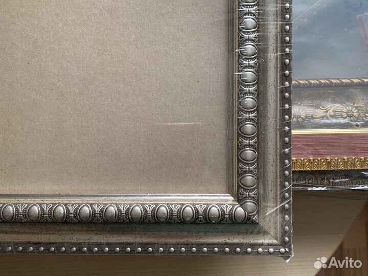 Рамы для картин и фотографий