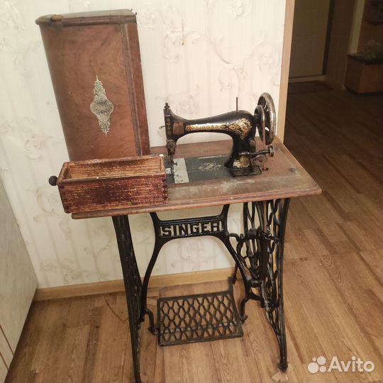 Швейная машинка зингер ножная