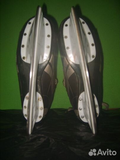 Хоккейные коньки reebok 1к. CCM 192. bauer mx3