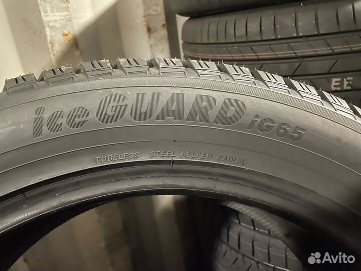 Yokohama Ice Guard IG65 275/50 R22 111T