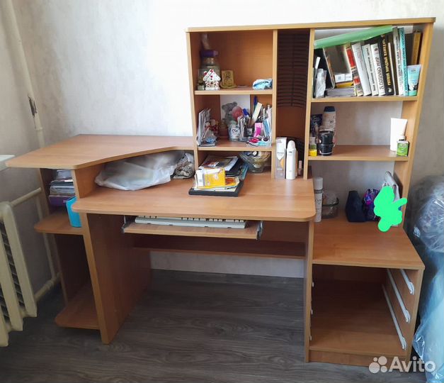 Компьютерный стол