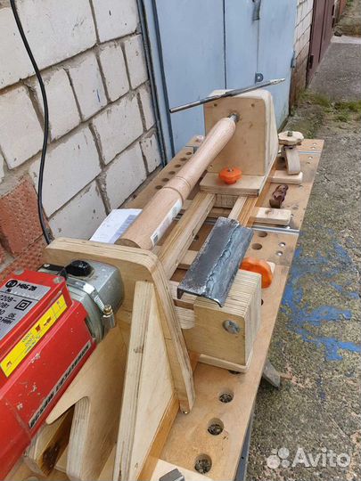 Хоббийный токарный станочек по дереву из дерева