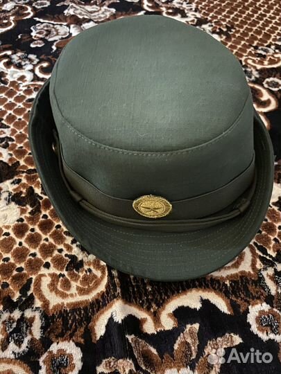 Женский головной убор 