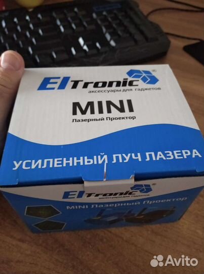 Лазерный проектор 3D и простые