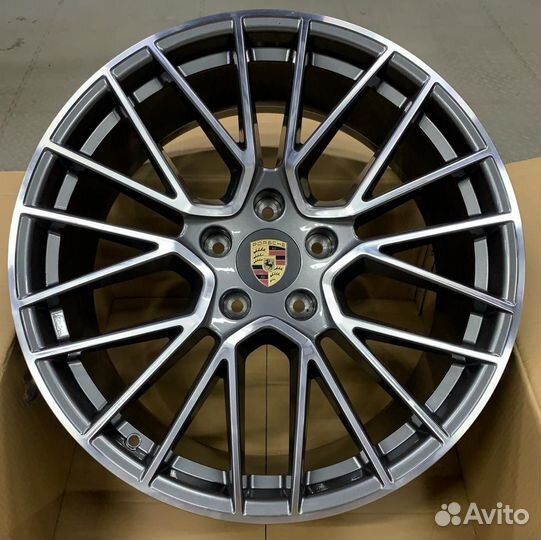 Новые диски на Porsche Cayenne 957/958 R20