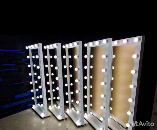 Туалетный столик с подсветкой