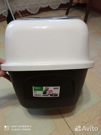 Закрытый туалет для кошек