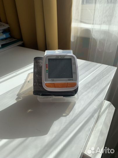 Тонометр на запястье