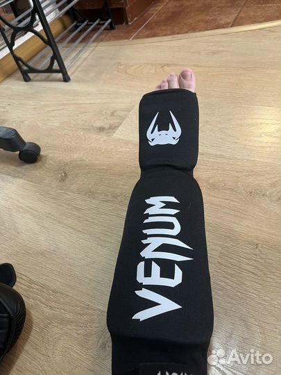 Щитки для мма venum