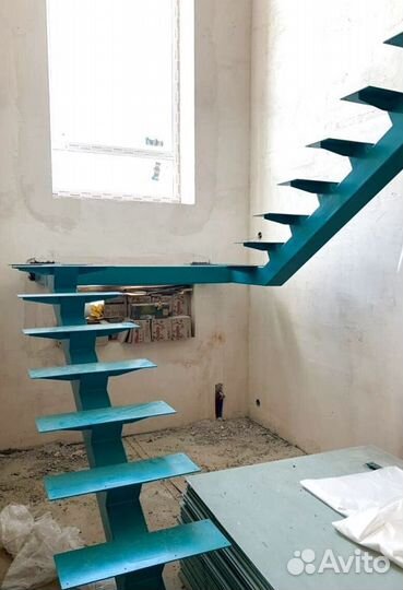 Г-образная лестница