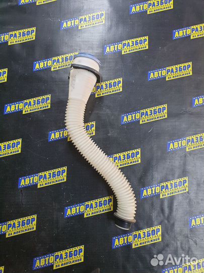 Горловина бачка омывателяPeugeot308