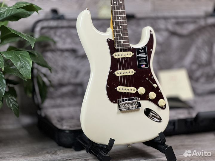 2024 NEW 70th Fender American Professional II Stra