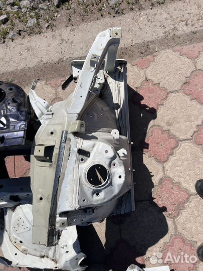 Лонжерон передний Киа Стингер