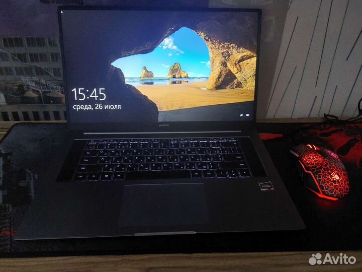 Huawei matebook d16