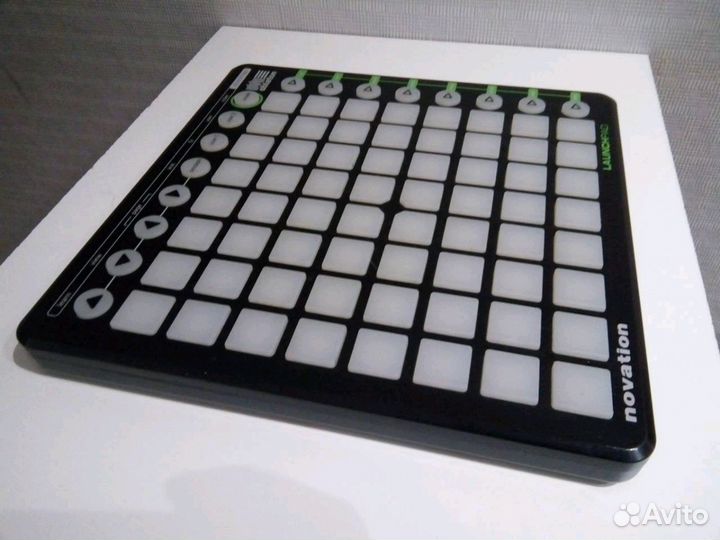 Ableton Novation Launchpad (64 клавиши)