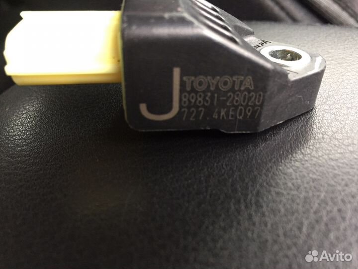 Датчик удара Toyota