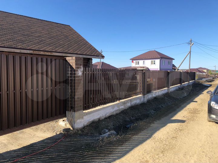 Коттедж 200 м² на участке 9 сот.