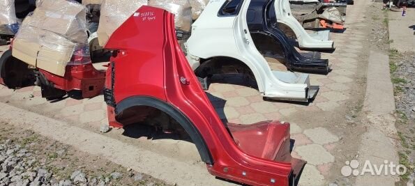 Задняя правая четверть Киа Спортейдж 4 с заходом